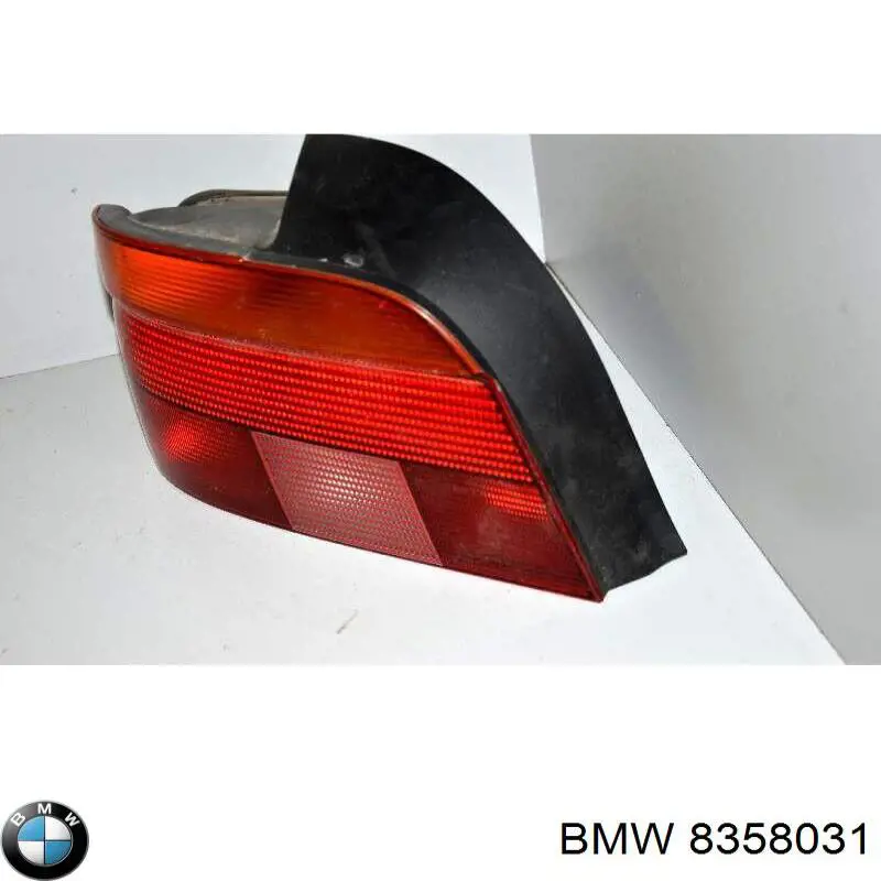Do koszyka 8358031 BMW Lampa zespolona tylna lewa