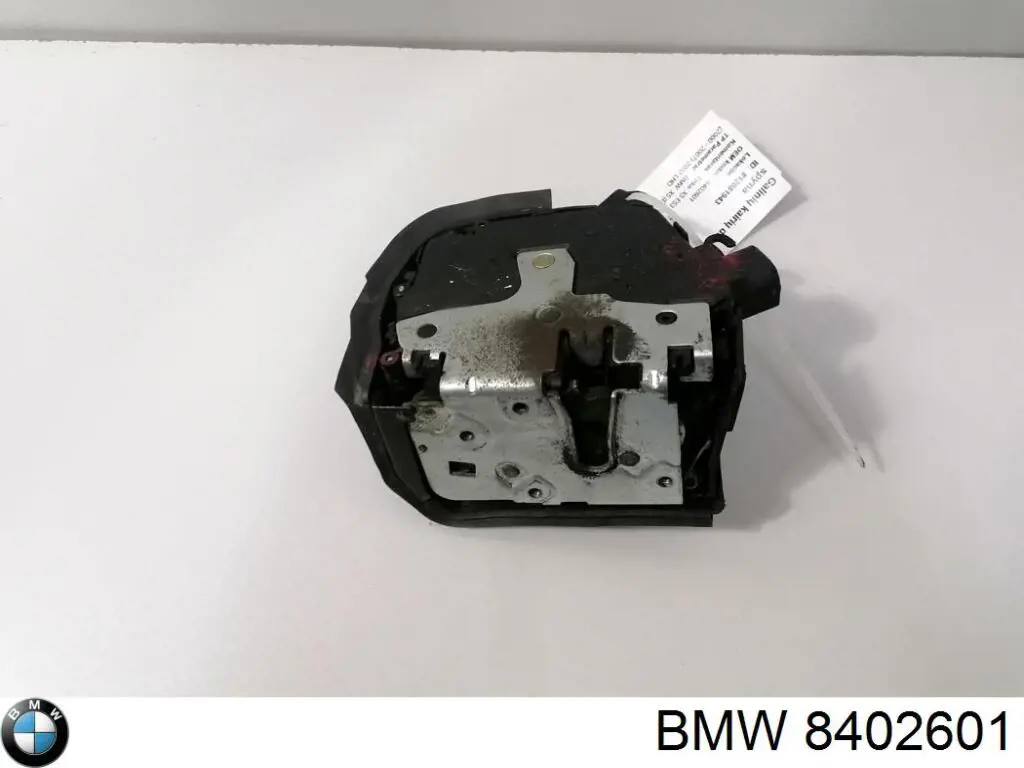 Zamek drzwi tylnych lewych BMW 8402601