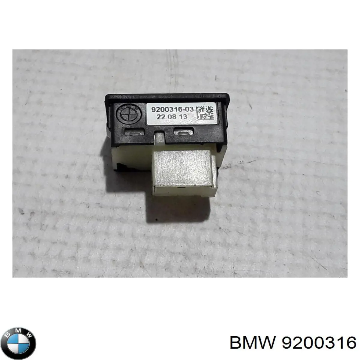 Przycisk klapy bagażnika (3/5 drzwi) w kabinie BMW 9200316 cena, od 27,06 USD
