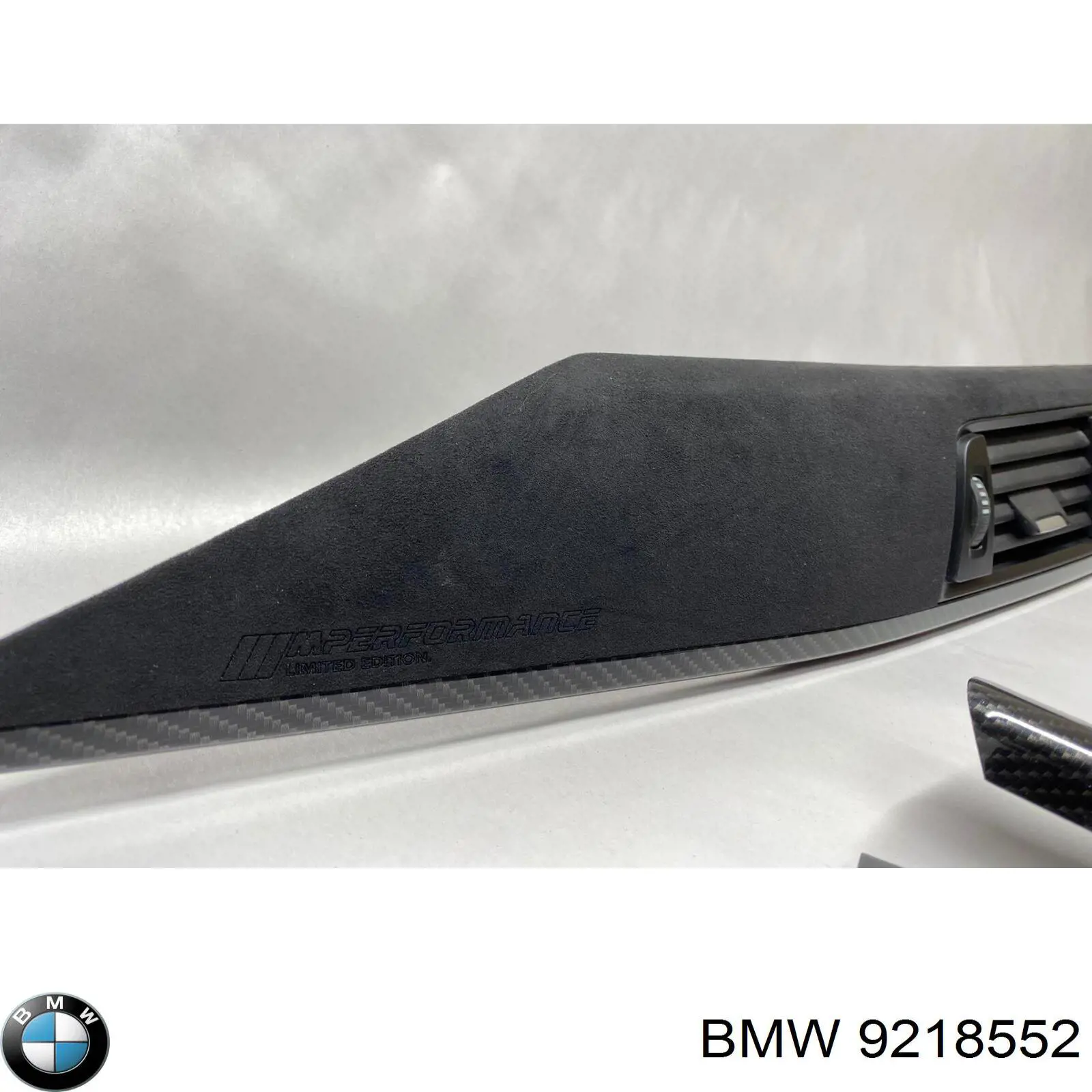 Do koszyka 9218552 BMW Kratka wentylacji wnętrza na "torpedo"