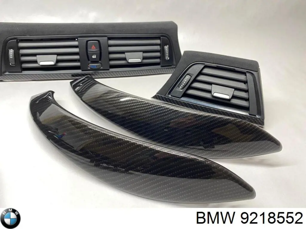Kratka wentylacji wnętrza na "torpedo" BMW 9218552 cena, od 23,53 USD