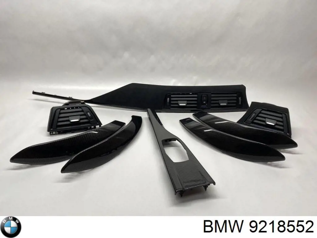 Kratka wentylacji wnętrza na "torpedo" BMW 9218552 cena, od 23,53 USD