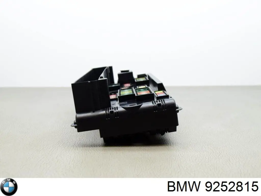 Do koszyka 9252815 BMW Skrzynka bezpieczników