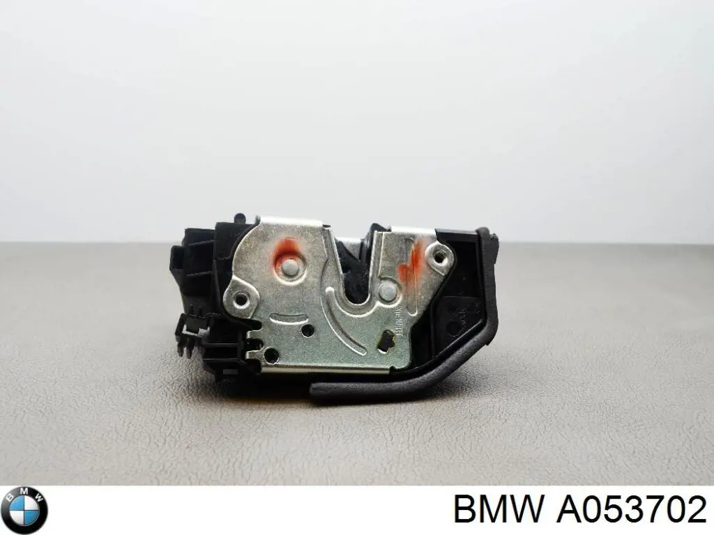 A053702 BMW Zamek drzwi tylnych prawych