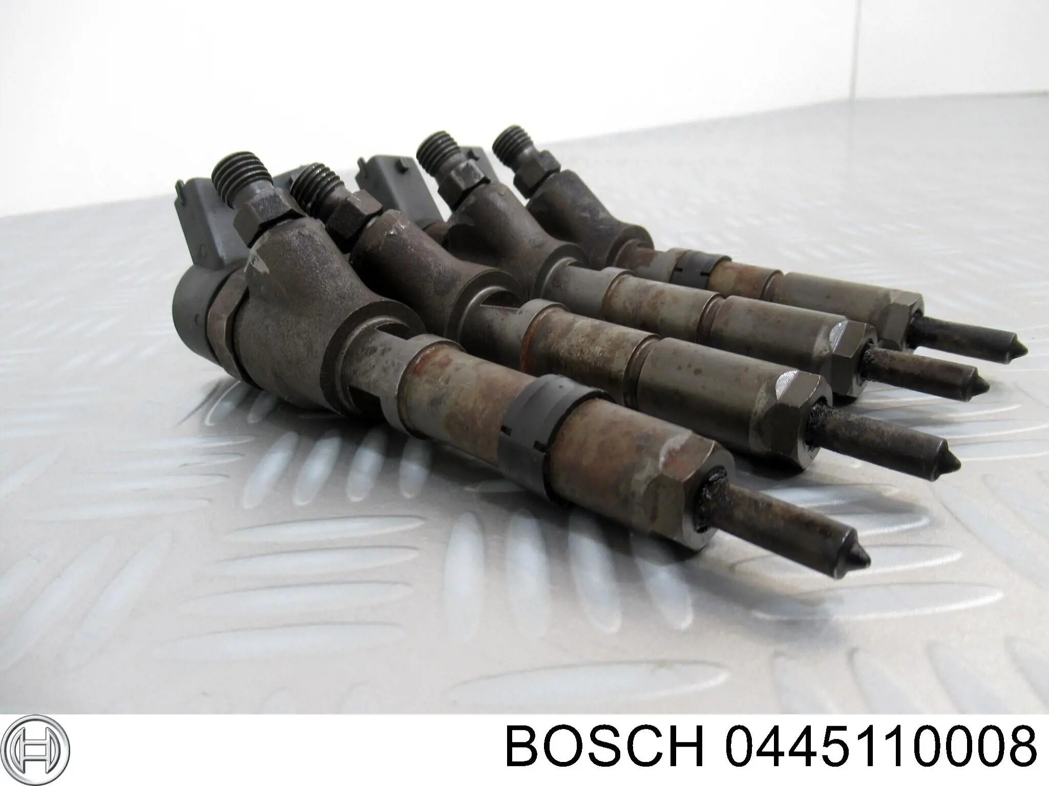 0445110008 Bosch Wtryskiwacz paliwa