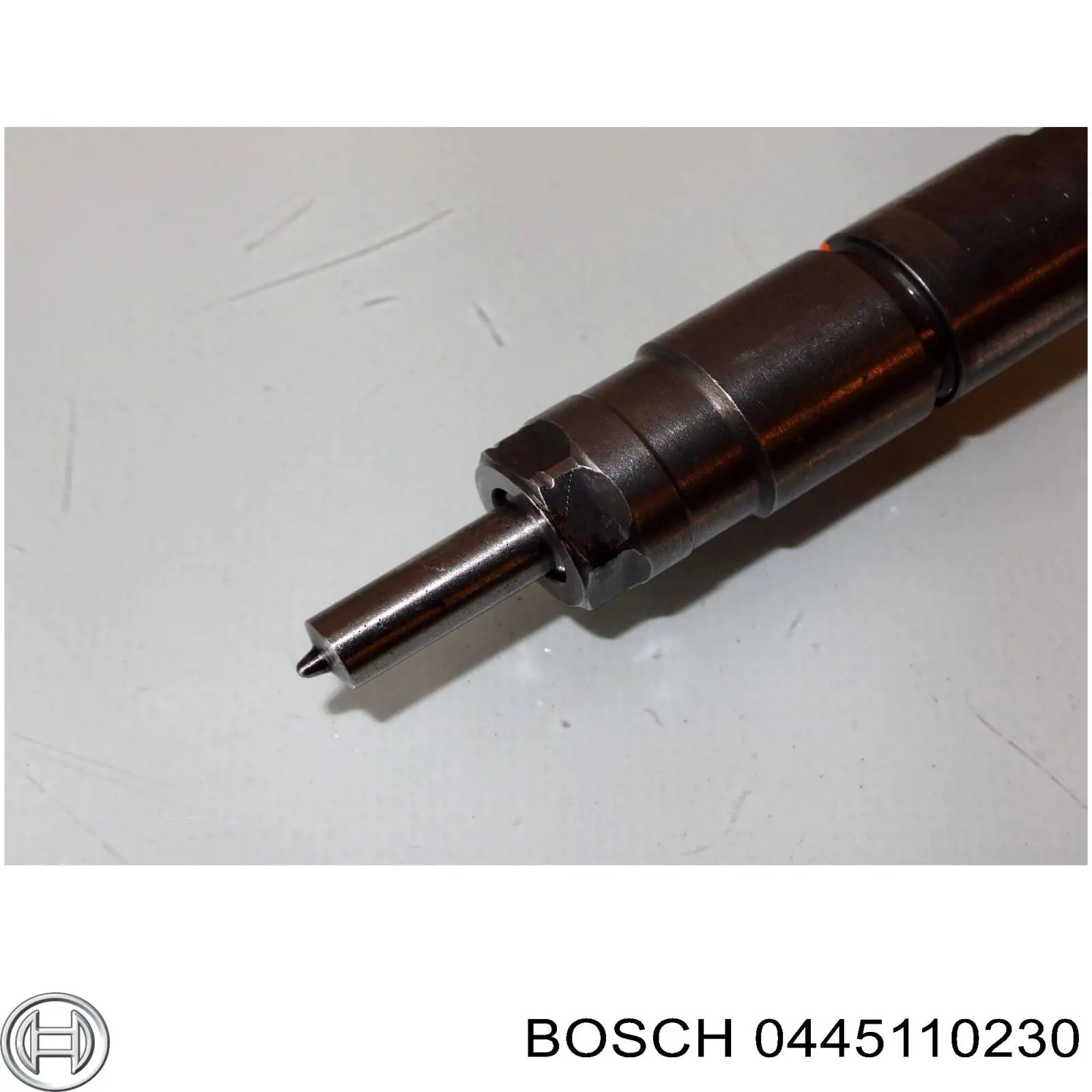 Wtryskiwacz paliwa 0445110230 Bosch