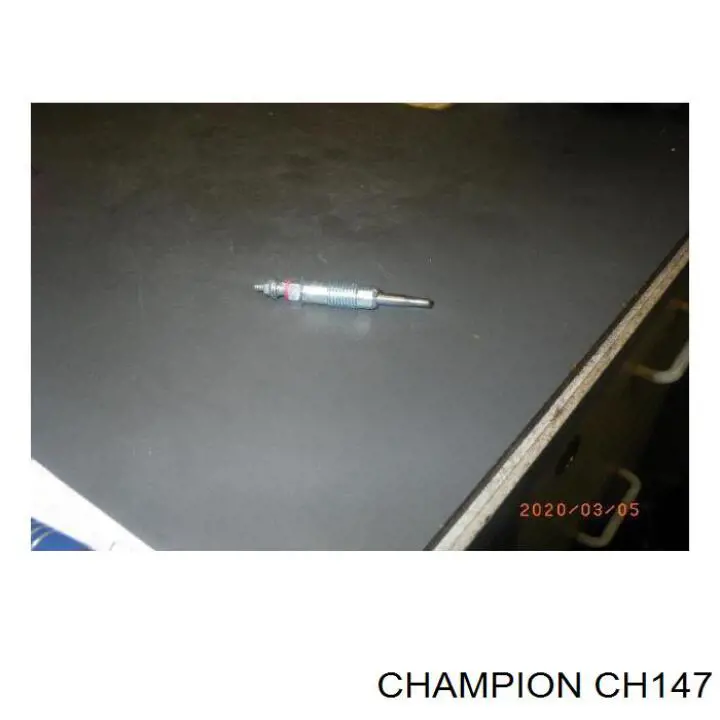 Do koszyka CH147 Champion Świeca żarowa