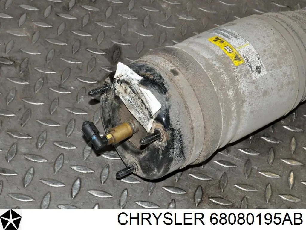 Amortyzator przedni lewy 68029903AC Chrysler