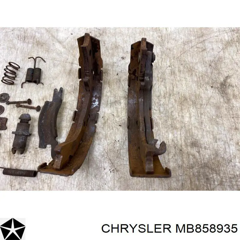 Do koszyka MB858935 Chrysler Zestaw naprawczy hamulca postojowego (ręcznego)