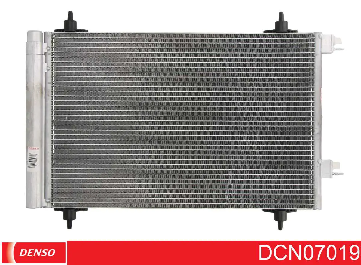 Chłodnica klimatyzacji Denso DCN07019 cena, od 82,66 USD