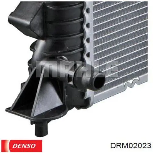 Do koszyka DRM02023 Denso Chłodnica silnika