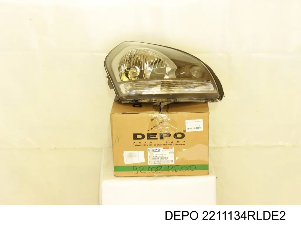  Reflektor prawy Hyundai Tucson 1