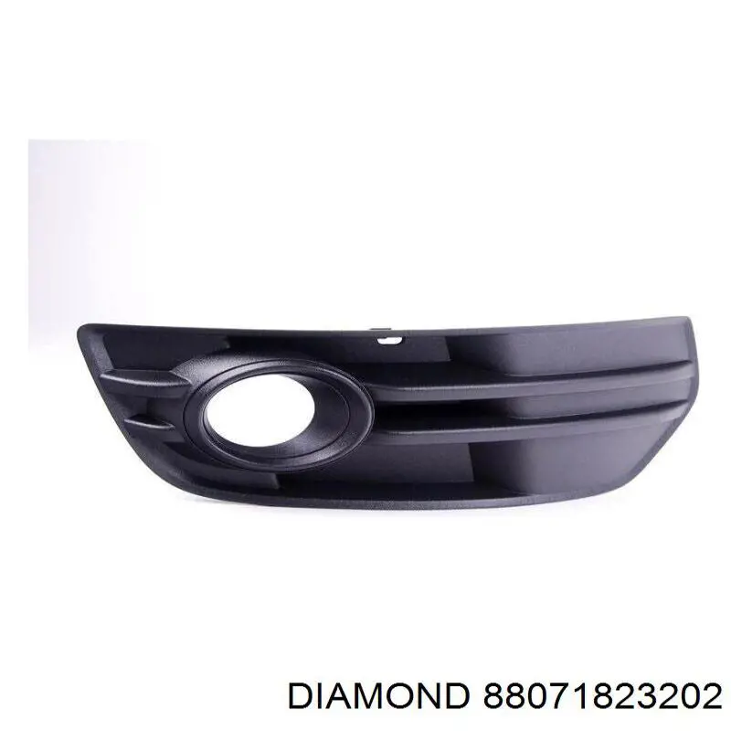 Zaślepka (kratka) lamp przeciwmgielnych zderzaka przedniego prawa Diamond/DPA 88071823202 cena, od 45,26 USD