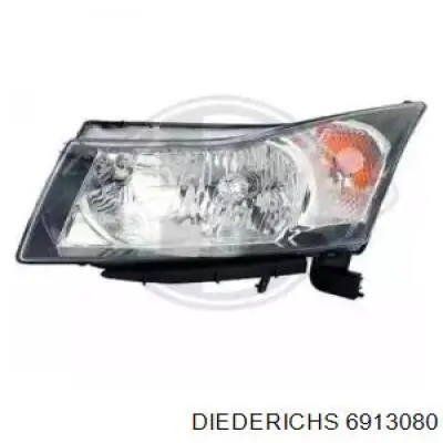 20C939A52B TYC Reflektor prawy