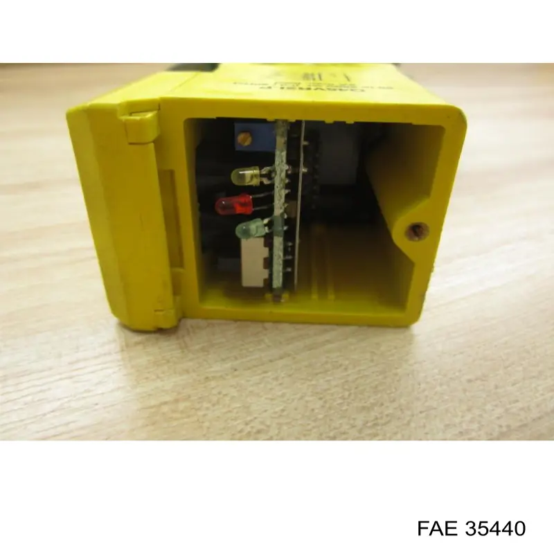 Czujnik temperatury płynu chłodzącego (włączenia wentylatora chłodnicy) FAE 35440 cena, od 11,01 USD