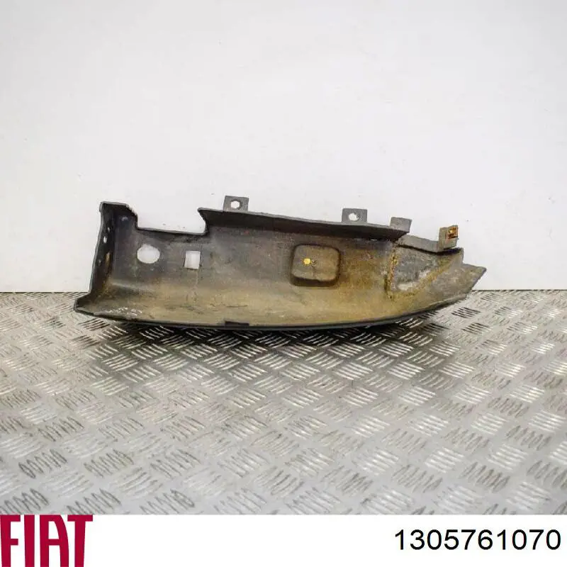Zderzak tylny, prawa część Fiat/Alfa/Lancia 1305761070 cena, od 62,99 USD