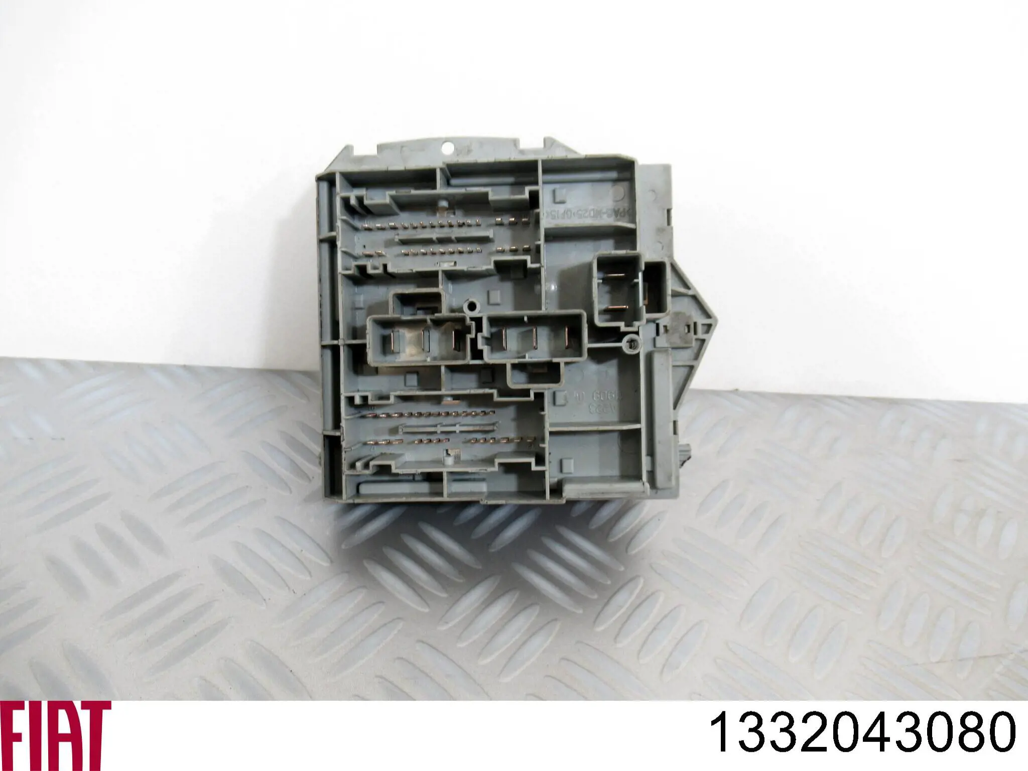 Skrzynka bezpieczników do Fiat Ducato II 244