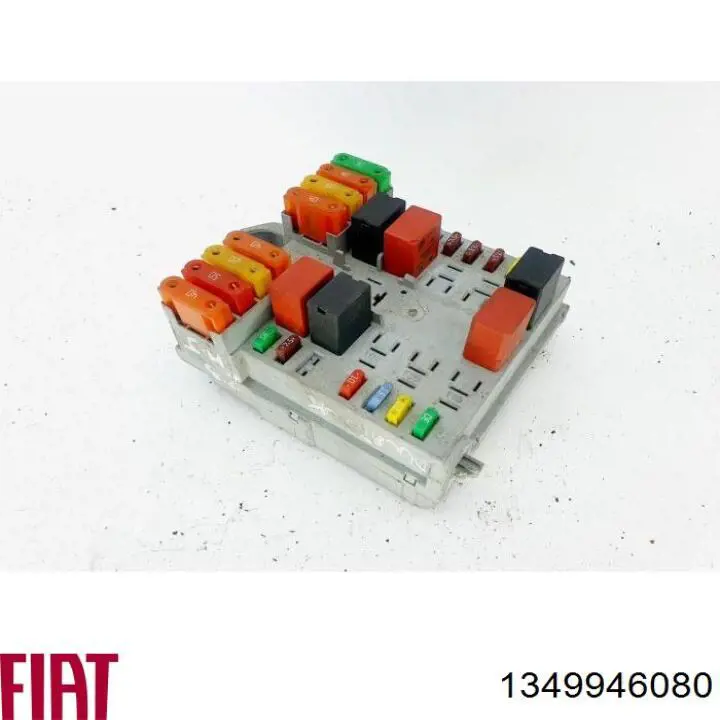 Skrzynka bezpieczników Fiat/Alfa/Lancia 1349946080 cena, od 119,18 USD