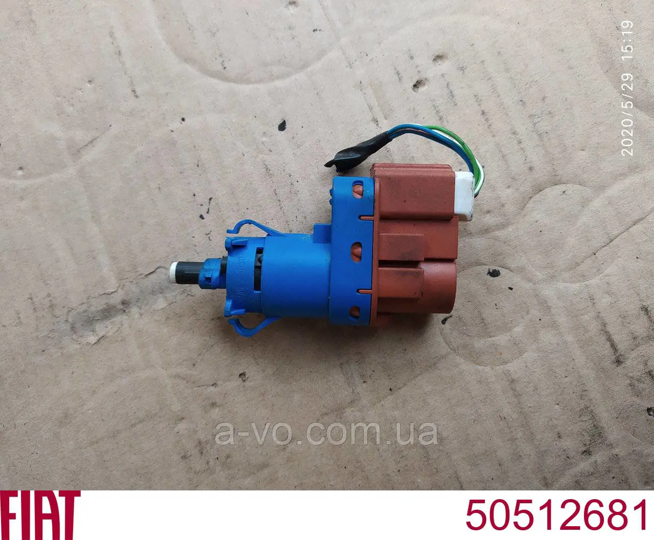 Do koszyka 50512681 Fiat/Alfa/Lancia Czujnik włącznika świała stop