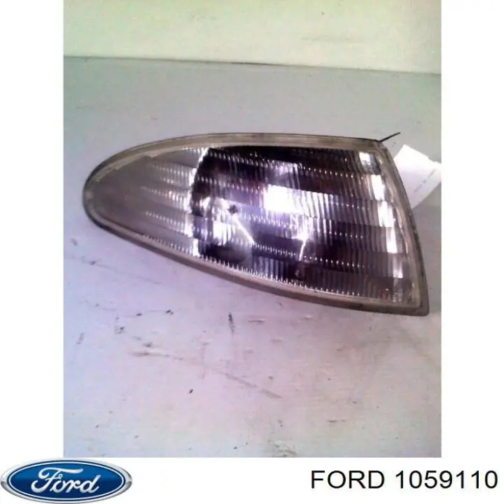 Do koszyka 1059110 Ford Kierunkowskaz prawy