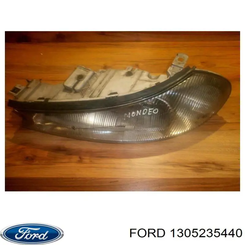 Do koszyka Reflektor lewy Ford Mondeo II BFP