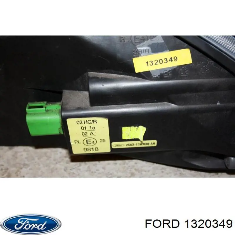 Do koszyka 1320349 Ford Reflektor lewy