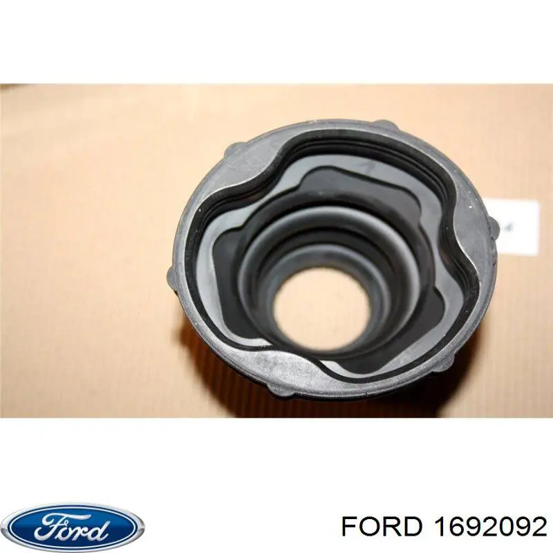 Osłona przegubu homokinetycznego półosi przedniej wewnętrzna prawa Ford 1692092 cena, od 26,10 USD