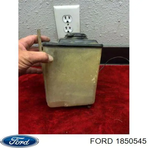 Pióro wycieraczki szyby przedniej, zestaw (2 szt.) Ford 1850545 cena, od 15,28 USD