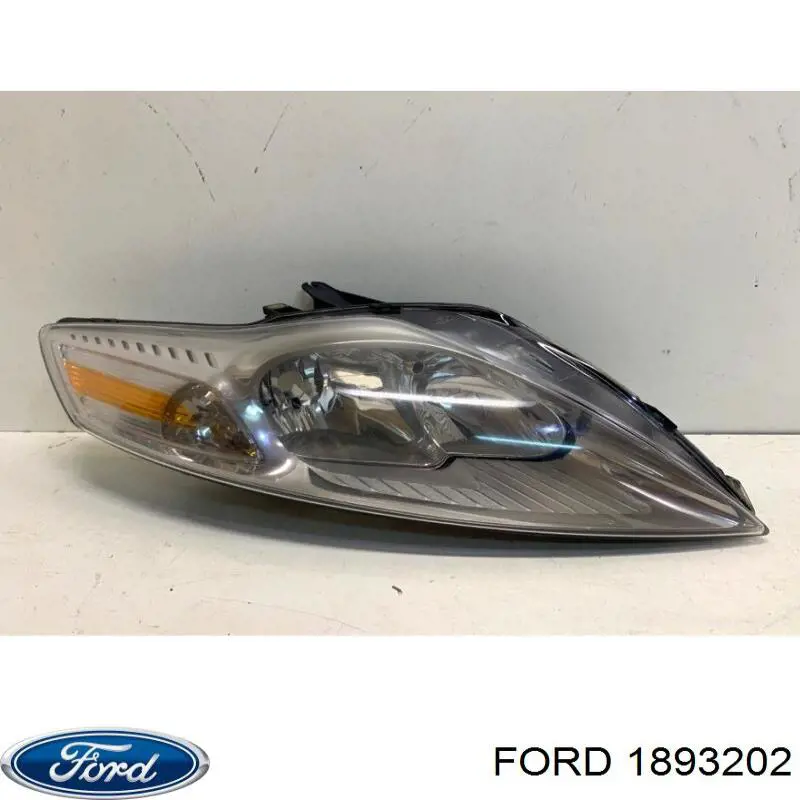 Reflektor prawy 1893202 Ford