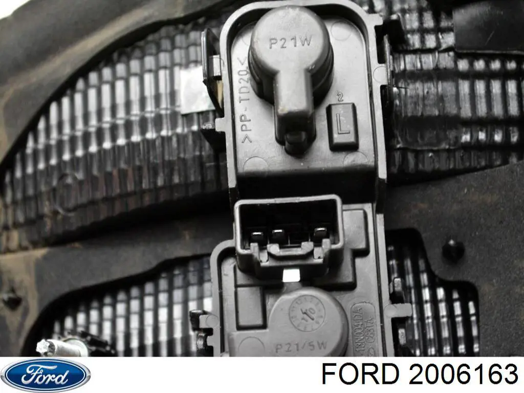 Lampa zespolona tylna lewa wewnętrzna Ford 2006163 cena, od 125,99 USD