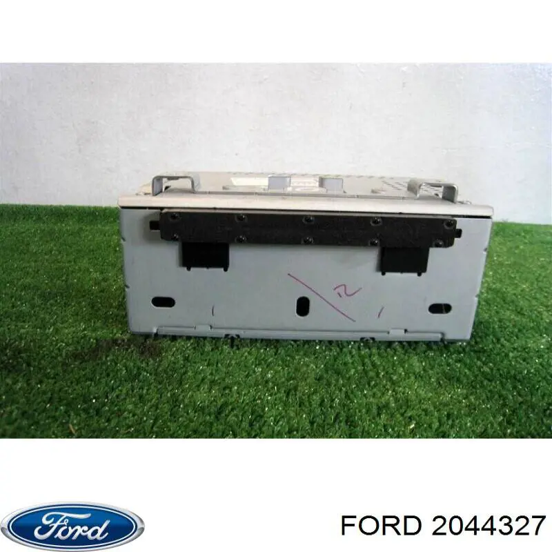 Radioodtwarzacz (radio AM/FM) Ford 2044327 cena, od 110,67 USD