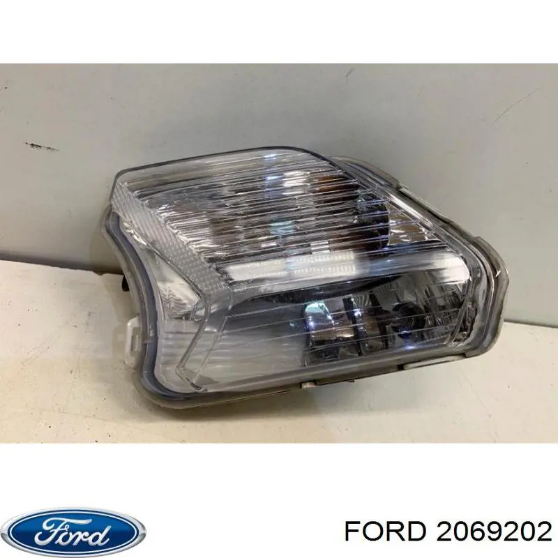 2069202 Ford Lampa przeciwmgielna lewa