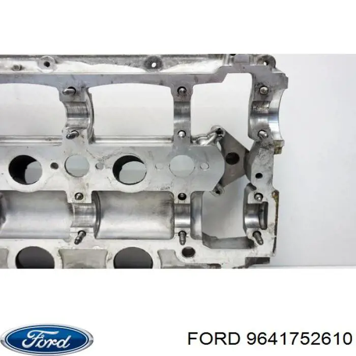 Głowica cylindrów 9641752610 Ford