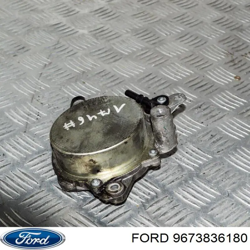 Do koszyka 9673836180 Ford Pompa podciśnienia