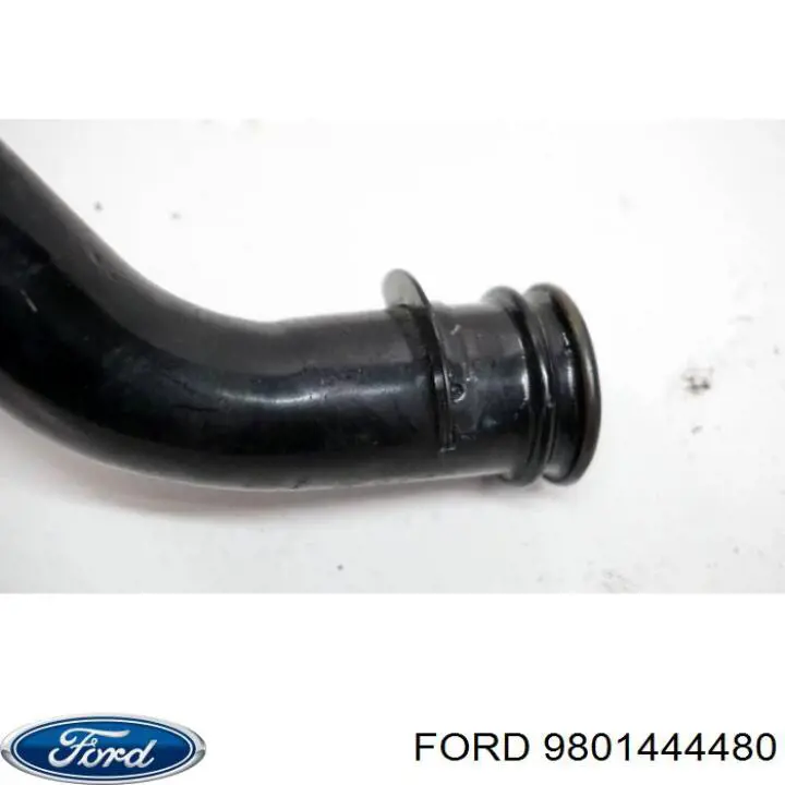 Przewód (króciec) układu chłodzenia 3552975 Peugeot/Citroen