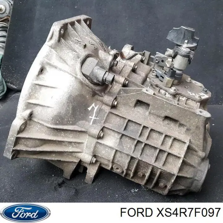 Do koszyka Mechaniczna skrzynia biegów w komplecie Ford Connect TOURNEO PU2