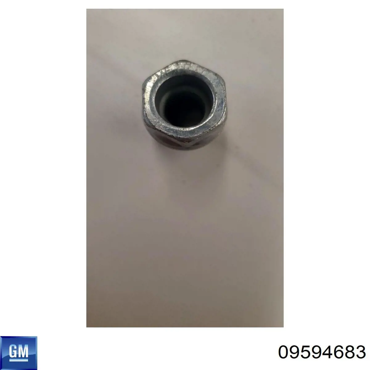 09594683 General Motors Nakrętka koła