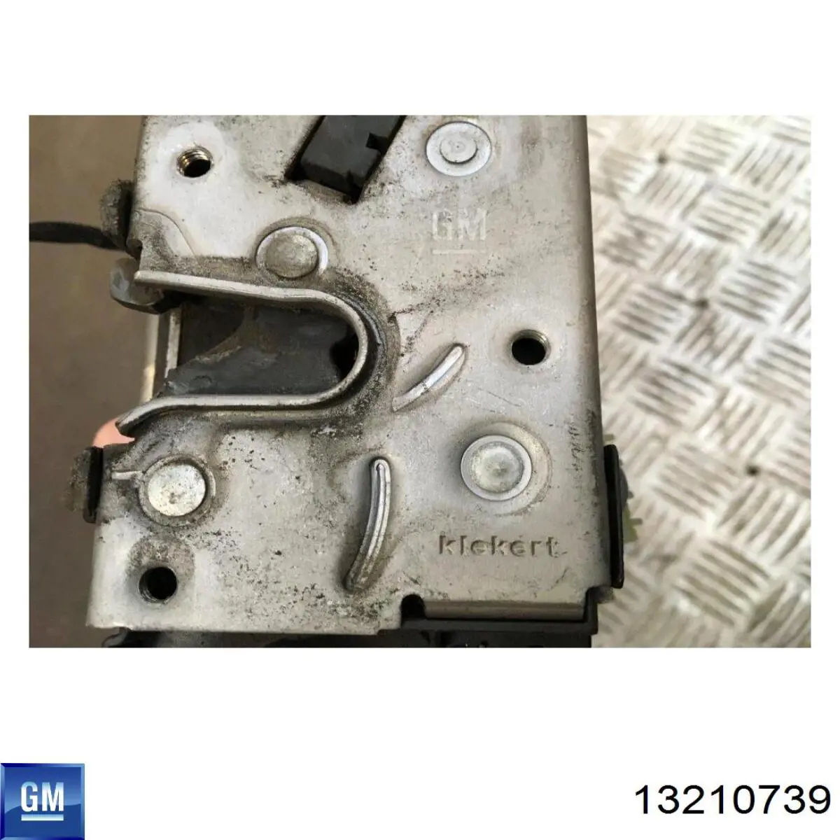 Zamek drzwi tylnych prawych General Motors 13210739