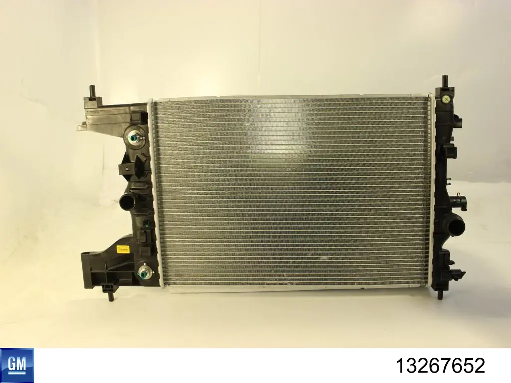 Chłodnica silnika General Motors 13267652 cena, od 96,27 USD