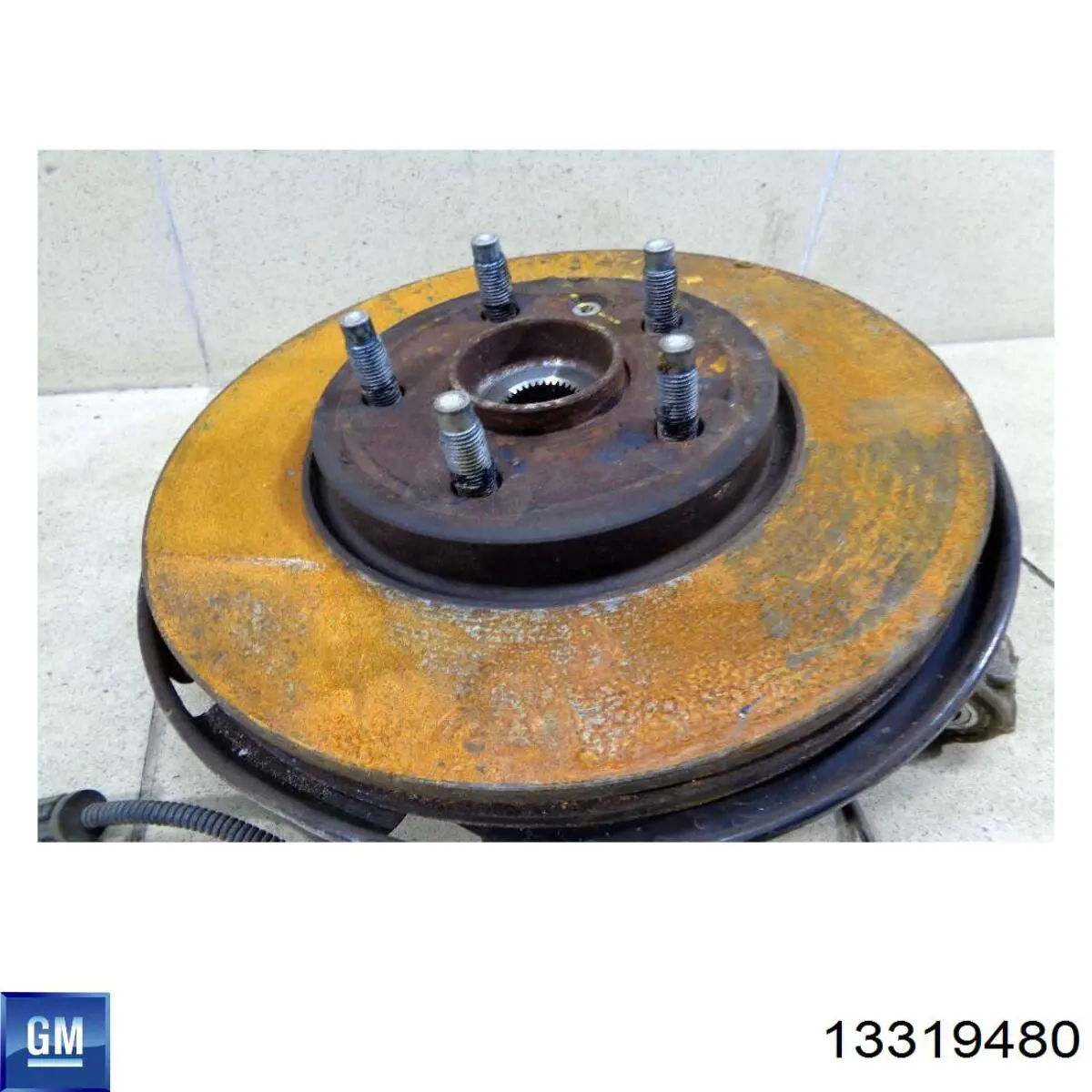 13319480 General Motors Czop (zwrotnica) przedni lewy