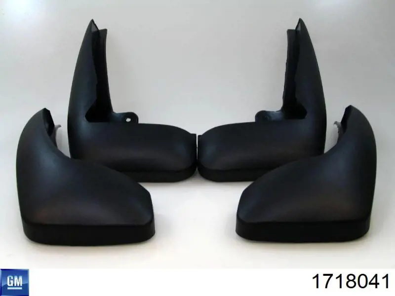  Chlapacze tylne, komplet Opel Astra 