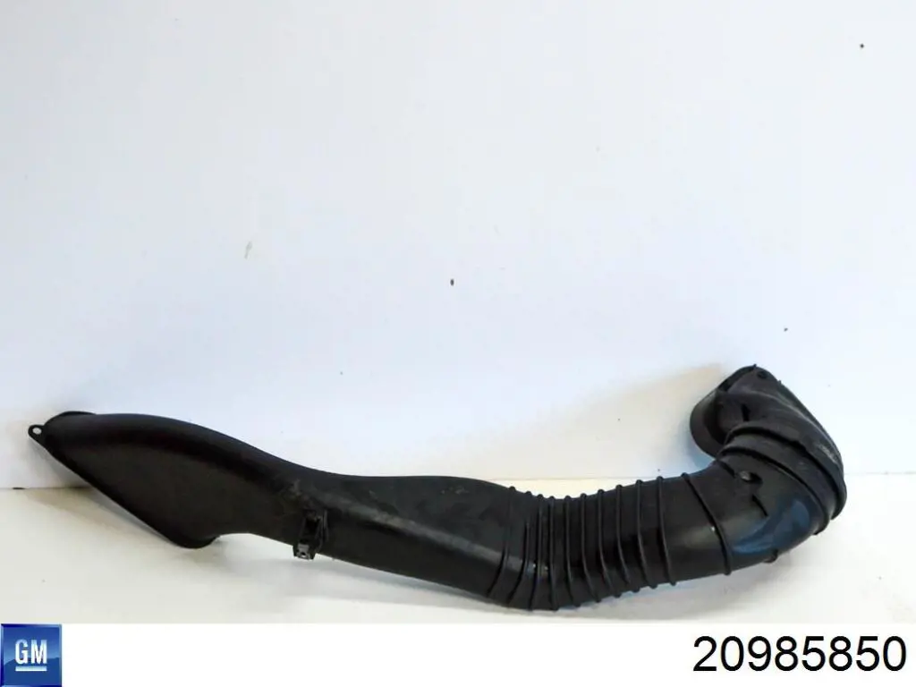 Wlot powietrza do filtra powietrza 20985850 General Motors