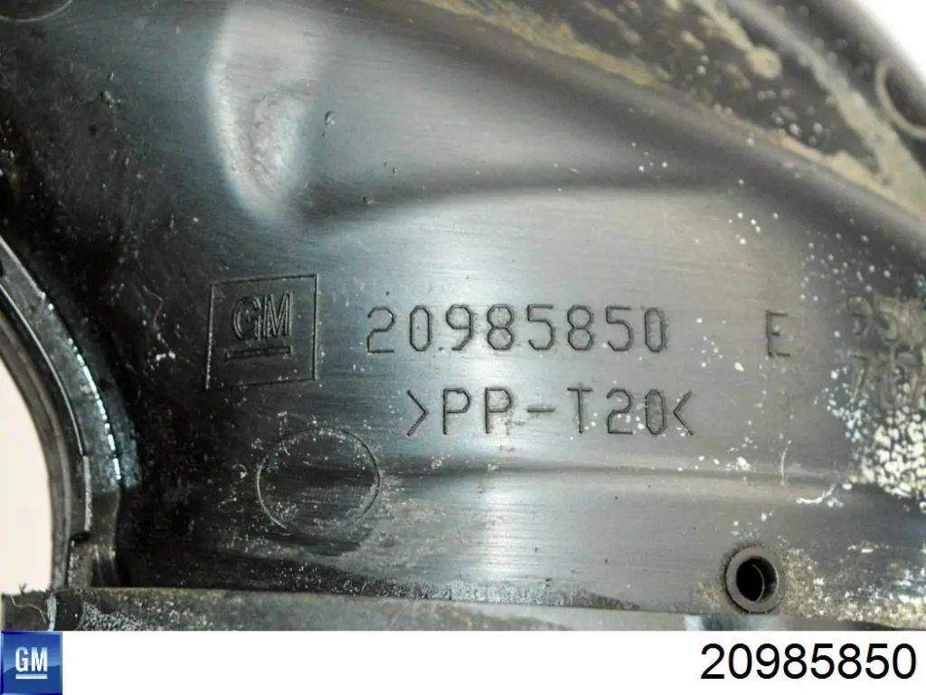 Wlot powietrza do filtra powietrza 20985850 General Motors