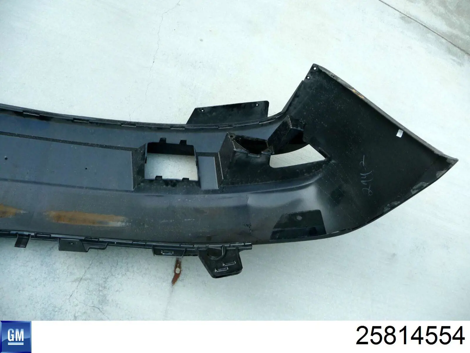 Do koszyka Zderzak przedni Cadillac Escalade III GMT 900