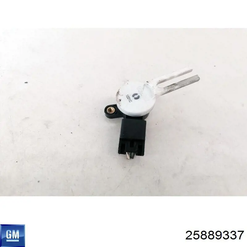 Czujnik włączania sprzęgła General Motors 25889337 cena, od 35,75 USD