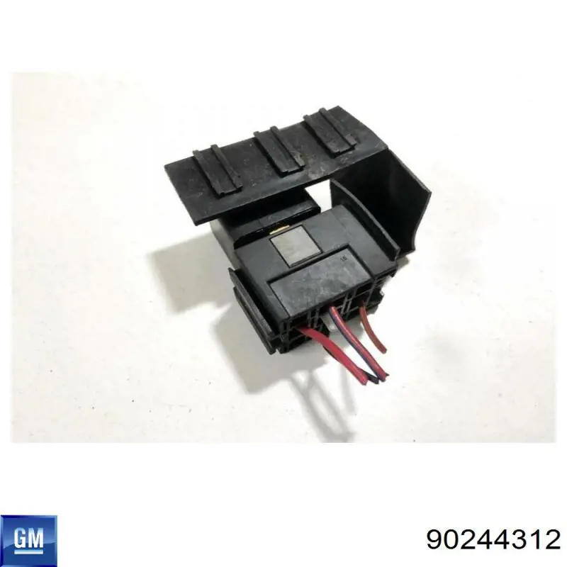 Przekaźnik wentylatora 90244312 General Motors
