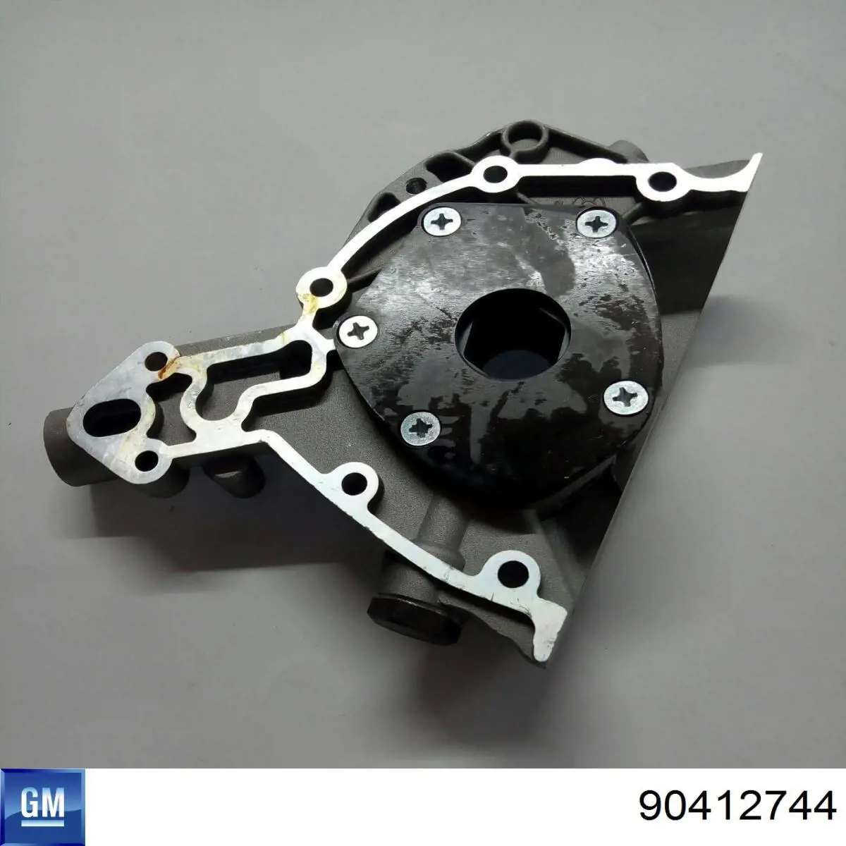 Pompa oleju 90412744 General Motors