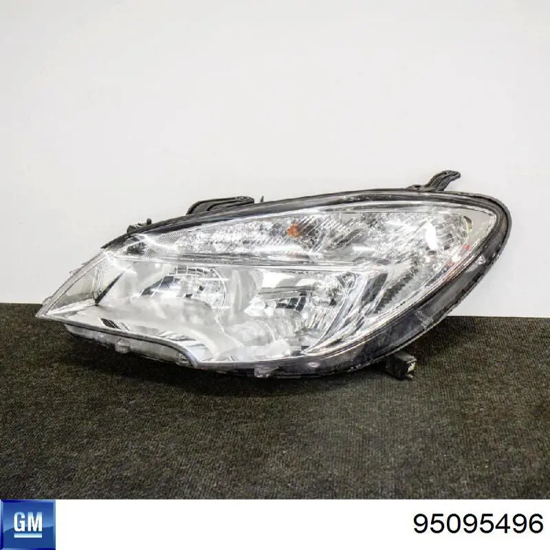 Reflektor lewy 95095496 General Motors