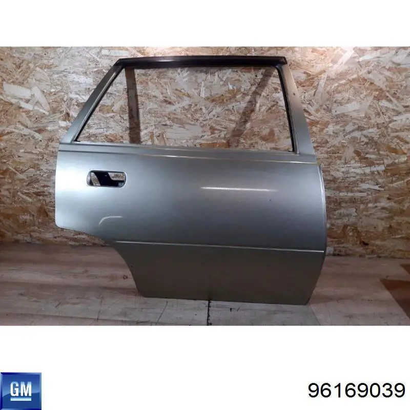 Drzwi tylne prawe Daewoo Nexia I sedana (KLETN) (1995 - 2002) cena, od 186,06 USD