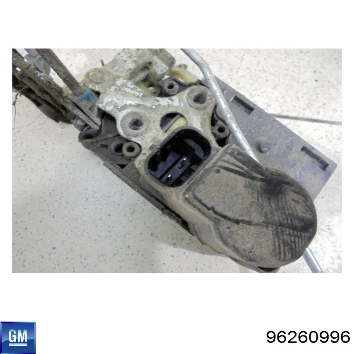 Zamek drzwi tylnych prawych do Daewoo Nubira II J15